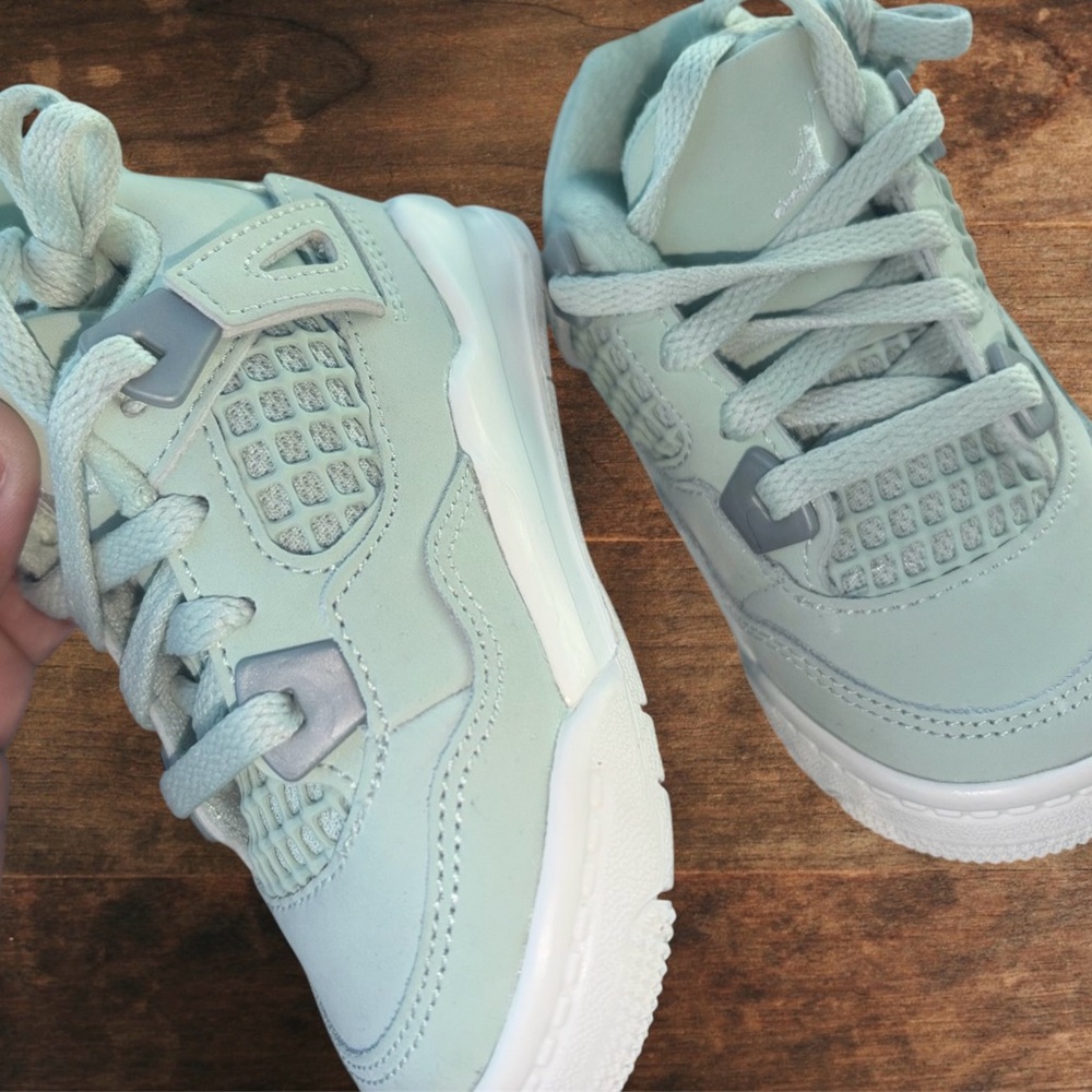 Jordan Kids Mint Green Lace-Up Sneakers